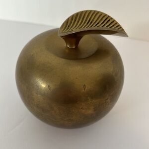 The Master Teacher Vintage Handcrafted MCM Brass Patina Apple Decor Paperweight
